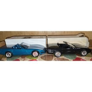 ERTL Promo Model Corvettes (2 cars)